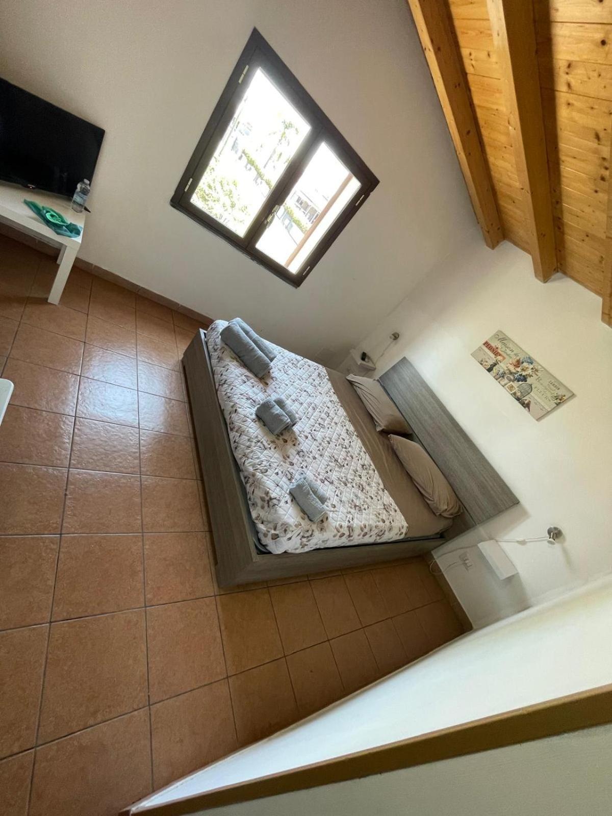 Lavica Airport Catania B&B Buitenkant foto